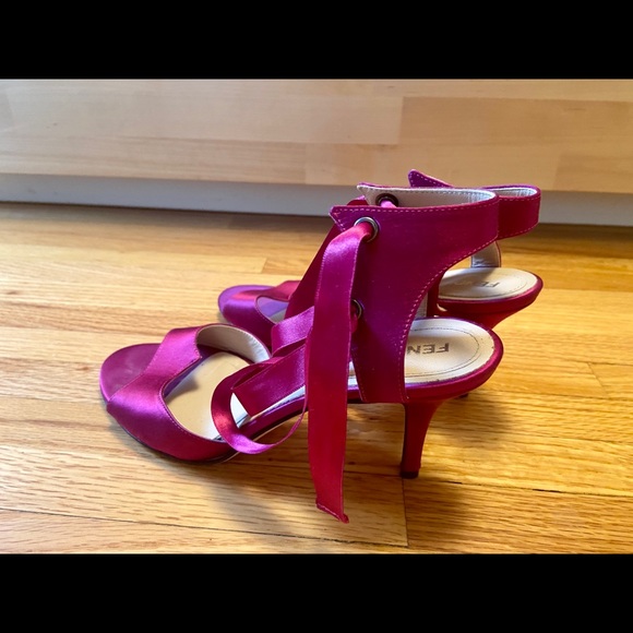 Fendi sandals worn once - Picture 6 of 6